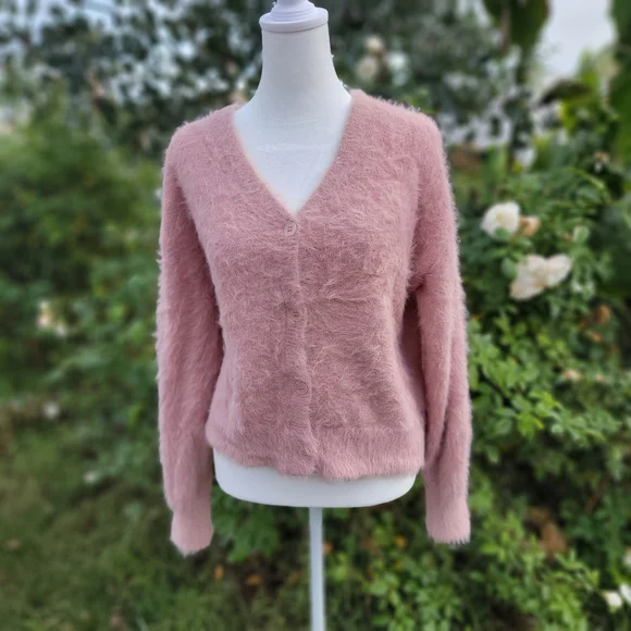 Velvet By Graham & Spencer Pink Fuzzy Cardigan Sweater Top Medium - Picture 1 of 7